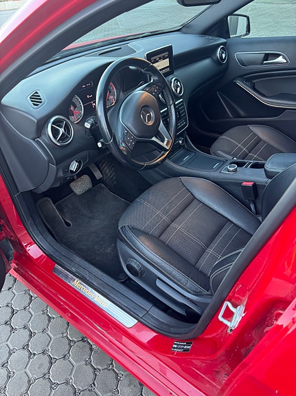Mercedes-Benz A180 18 of 19