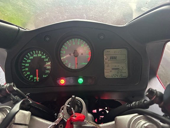 Honda VFR 800 R 8 of 11