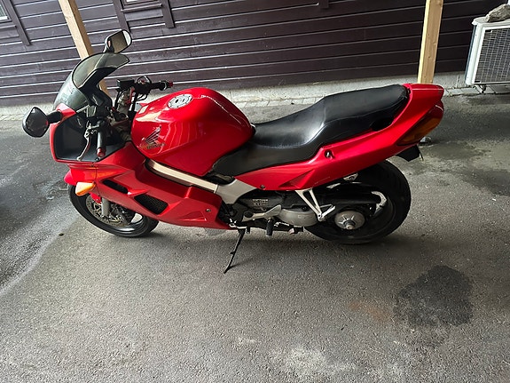 Honda VFR 800 R 6 of 11