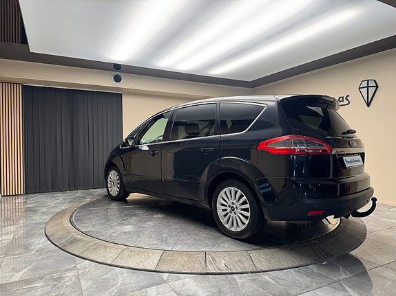 Ford S-MAX 3 of 5