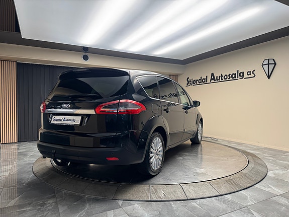 Ford S-MAX 5 of 5