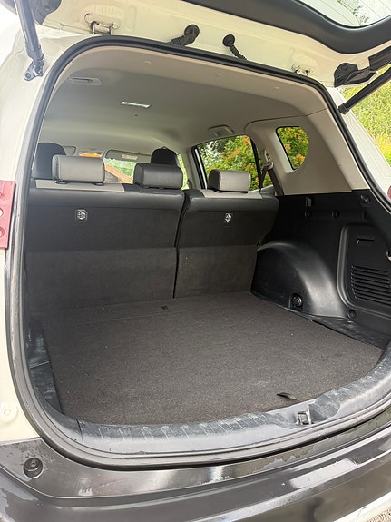 Toyota RAV4 13 of 18
