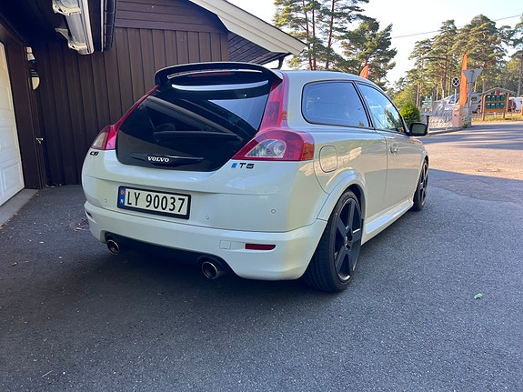 Volvo C30 4 of 30
