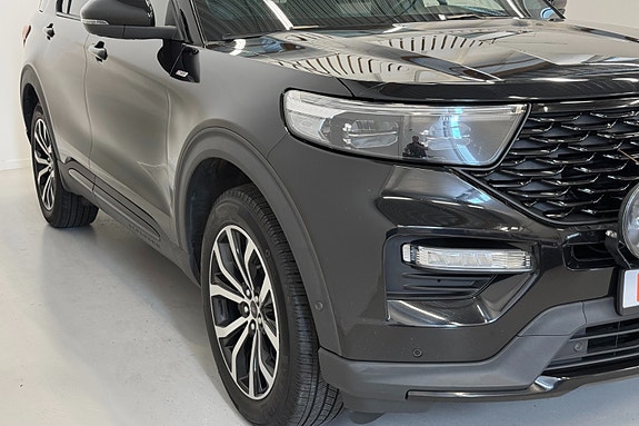 Ford Explorer 5 of 5