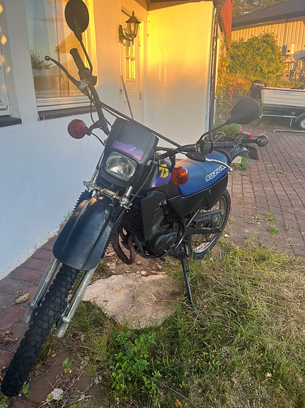 Suzuki TS50X 3 of 8