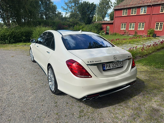 Mercedes-Benz S63 18 of 30