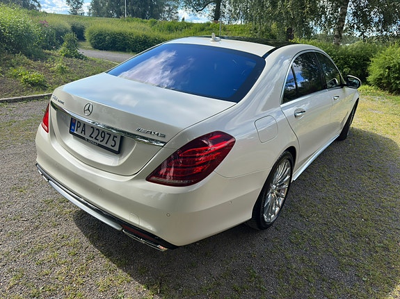 Mercedes-Benz S63 19 of 30