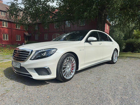 Mercedes-Benz S63 24 of 30