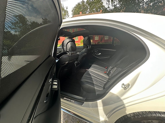 Mercedes-Benz S63 17 of 30
