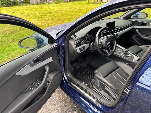 Audi A4 11 of 23