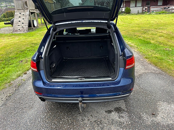 Audi A4 9 of 23