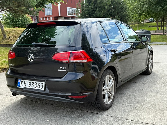 Volkswagen Golf VII 5 of 12