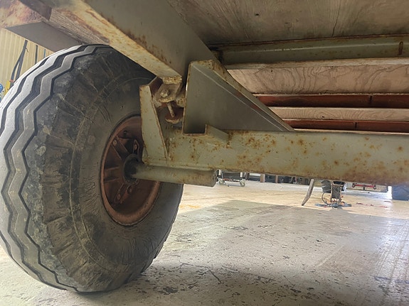CASE IH International 384 22 of 30