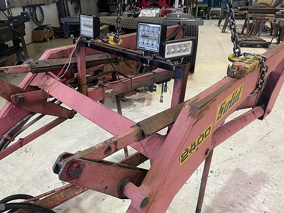 CASE IH International 384 19 of 30