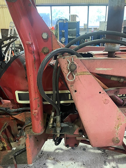 CASE IH International 384 16 of 30