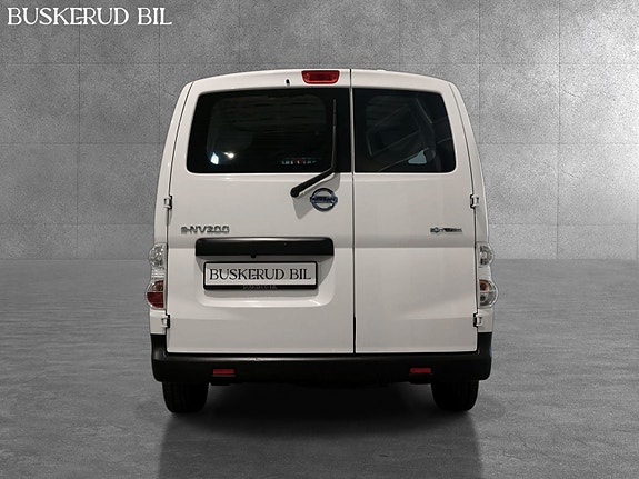 Nissan e-NV200 3 of 5