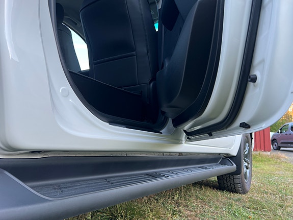 Toyota HiLux 29 of 30