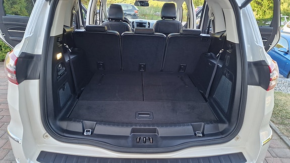 Ford S-MAX 18 of 30