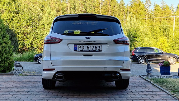 Ford S-MAX 9 of 30