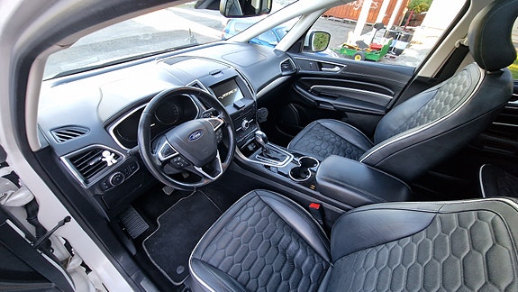 Ford S-MAX 11 of 30