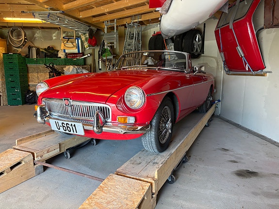 MG MGB 4 of 30
