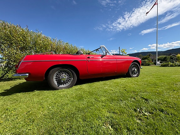 MG MGB 14 of 30