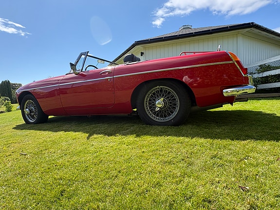 MG MGB 18 of 30