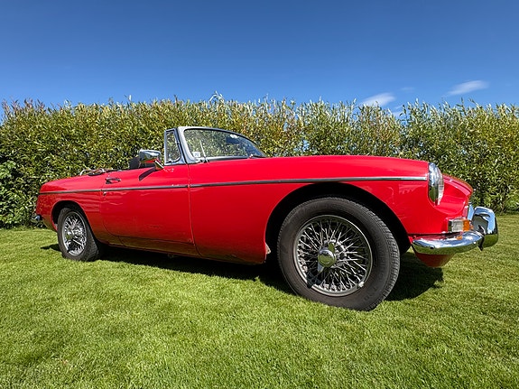 MG MGB 17 of 30