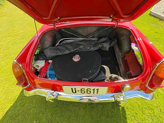 MG MGB 25 of 30