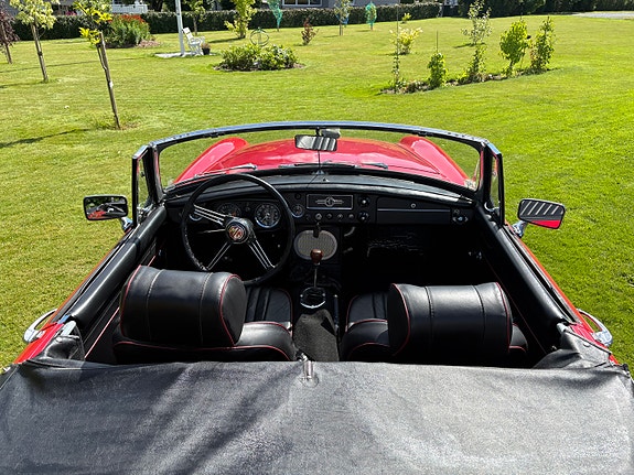 MG MGB 9 of 30