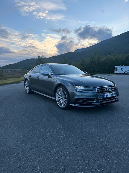 Audi S7 2 of 5
