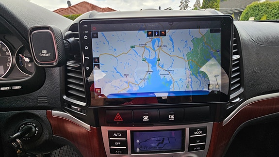 Hyundai Santa Fe 6 of 10