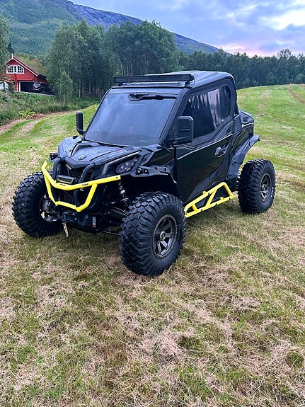 Can-Am Maverick Sport 1000R T 2 of 5