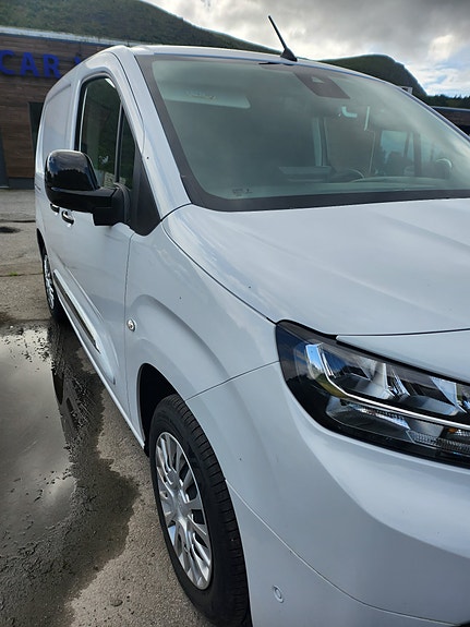 Toyota Proace City 2 of 5