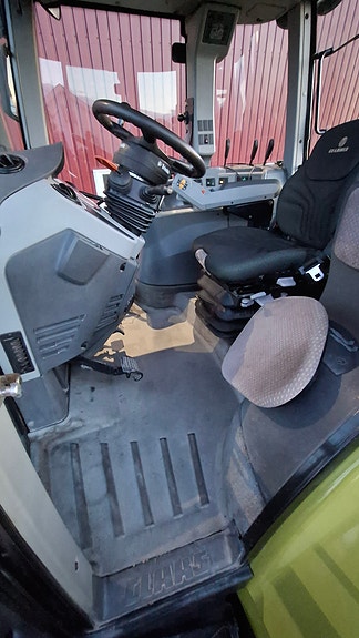 CLAAS Axion 850 5 of 5