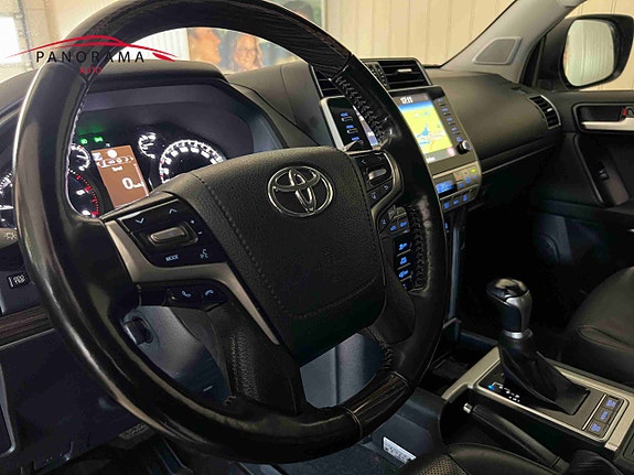 Toyota Land Cruiser 9 of 25