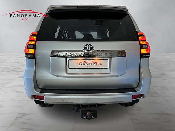 Toyota Land Cruiser 4 of 25
