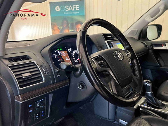 Toyota Land Cruiser 8 of 25