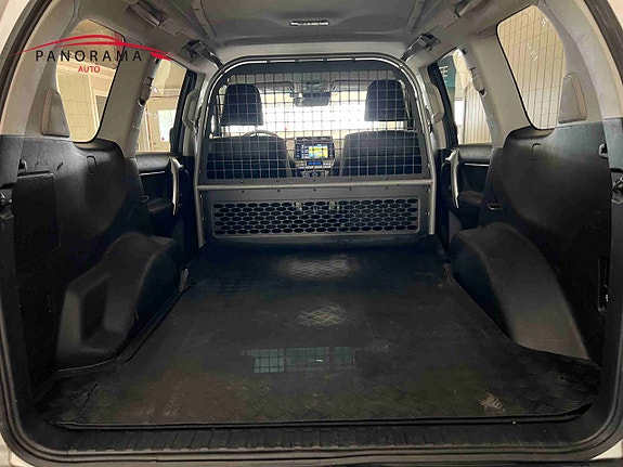 Toyota Land Cruiser 24 of 25