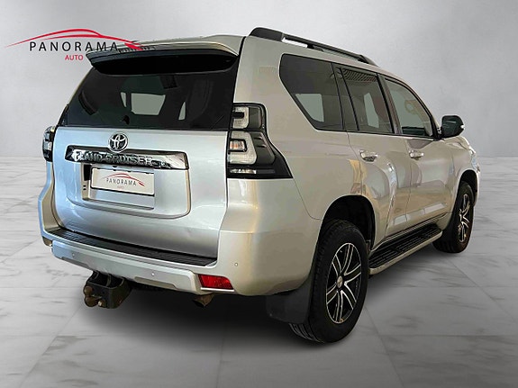 Toyota Land Cruiser 5 of 25