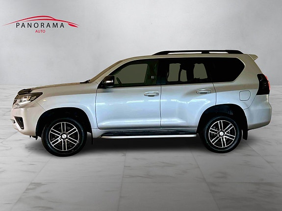 Toyota Land Cruiser 2 of 25