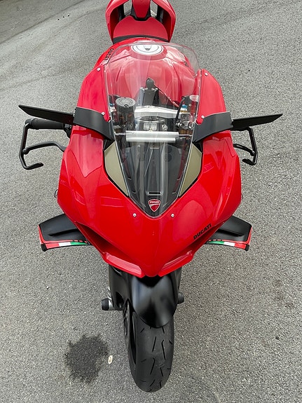 Ducati Panigale V4S 11 of 12
