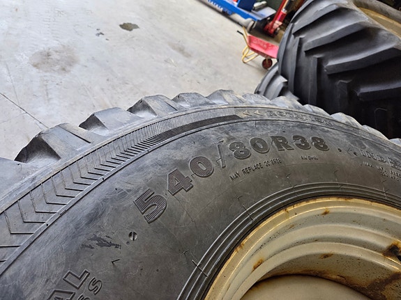 CASE IH 440/80R28 og 540/80R38 10 of 12