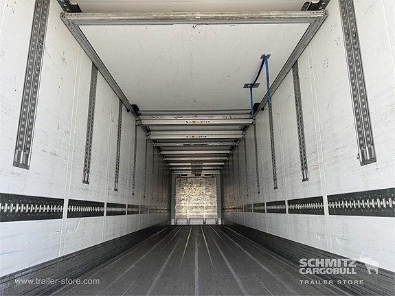 Schmitz Cargobull Reefer Multitemp 3 of 16