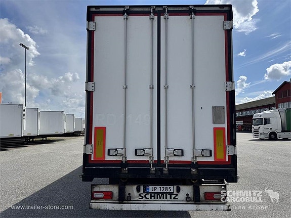 Schmitz Cargobull Reefer Multitemp 8 of 16