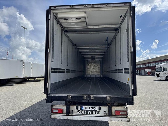 Schmitz Cargobull Reefer Multitemp 9 of 16