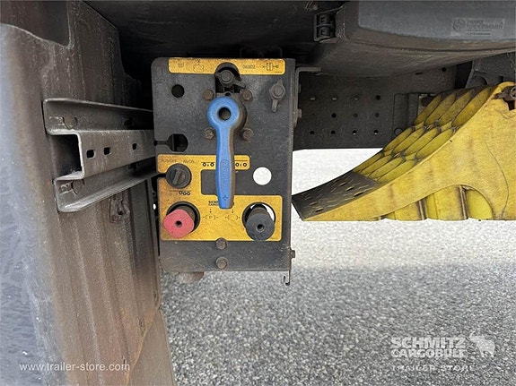 Schmitz Cargobull Reefer Multitemp 16 of 16