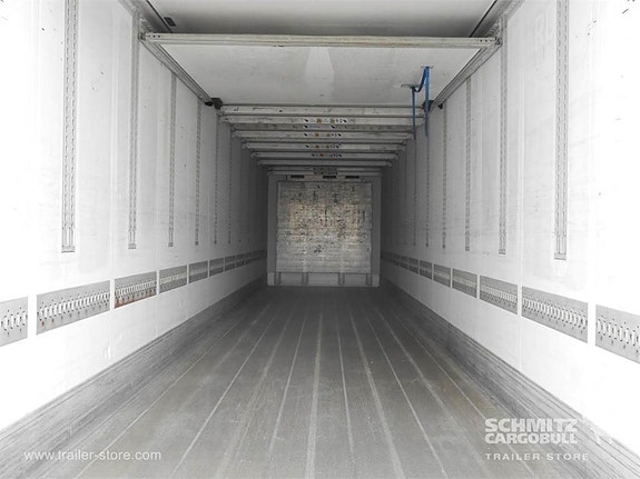 Schmitz Cargobull Reefer Multitemp 3 of 12