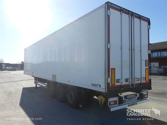 Schmitz Cargobull Reefer Multitemp 2 of 14