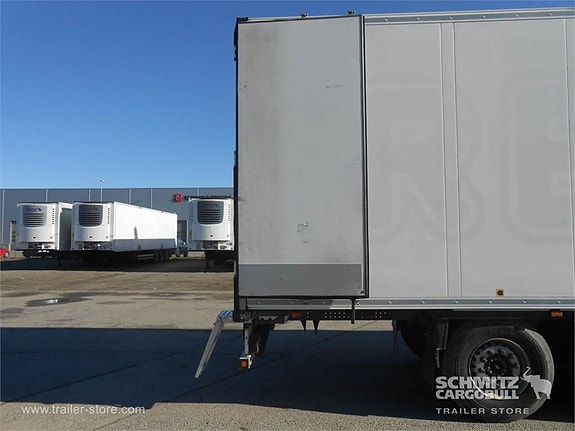 Schmitz Cargobull Reefer Multitemp 11 of 14